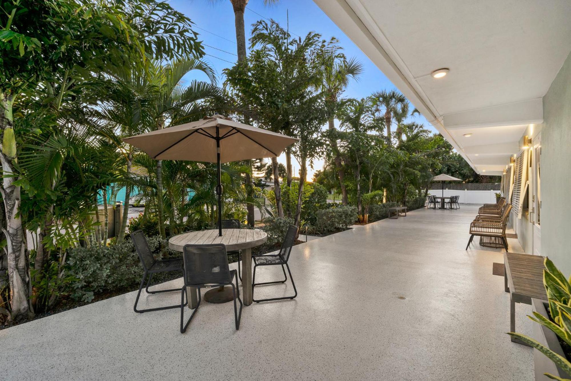 Boutique Vacation Rental Complex At Beach Cocoa Beach Exterior foto